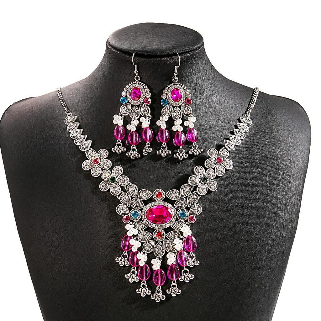European and American luxury flower jewelry set, retro fringed round gemstone necklace geometric water drop square earrings for women