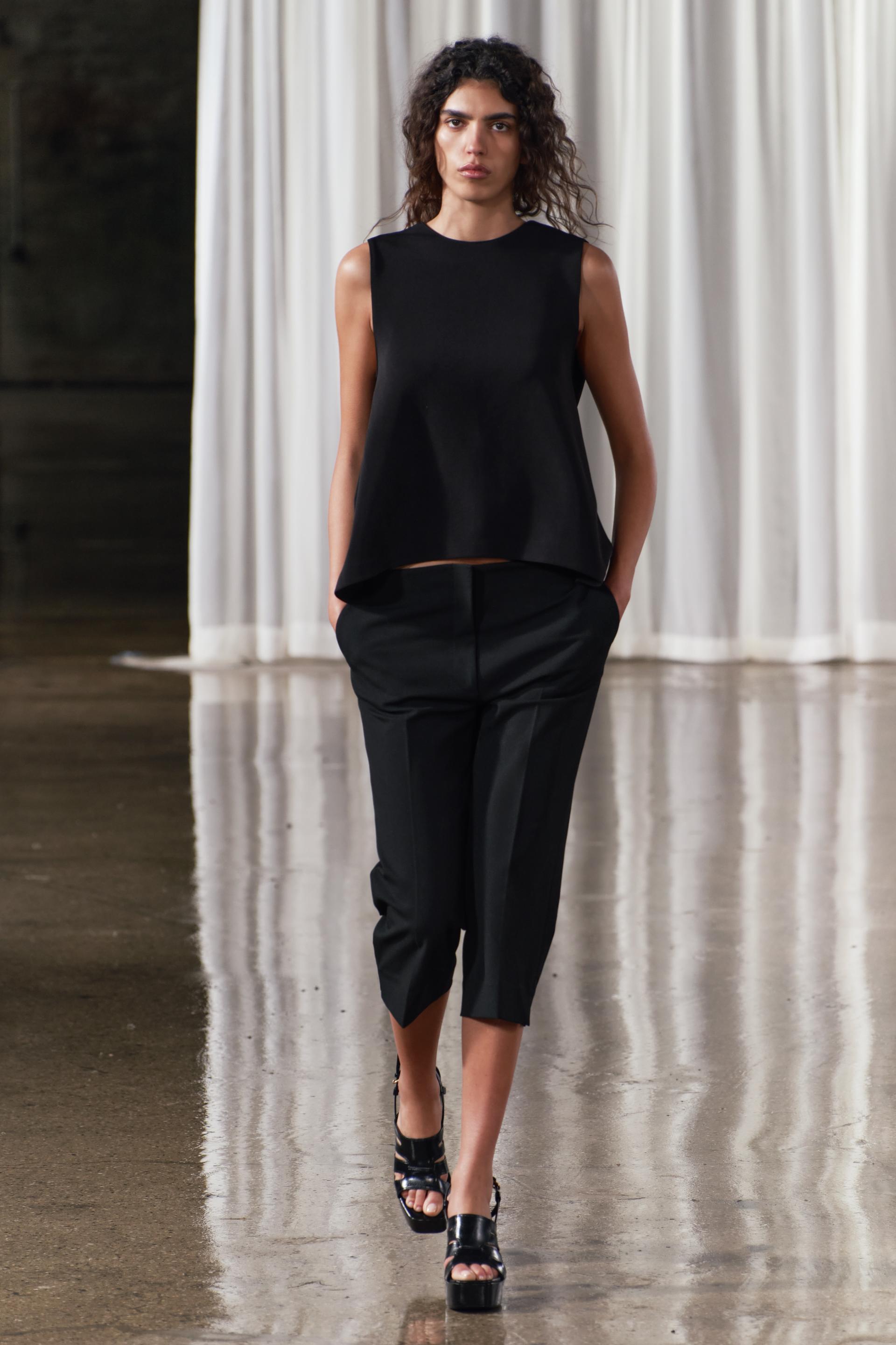 

BUTTONED RIBBED DRESS