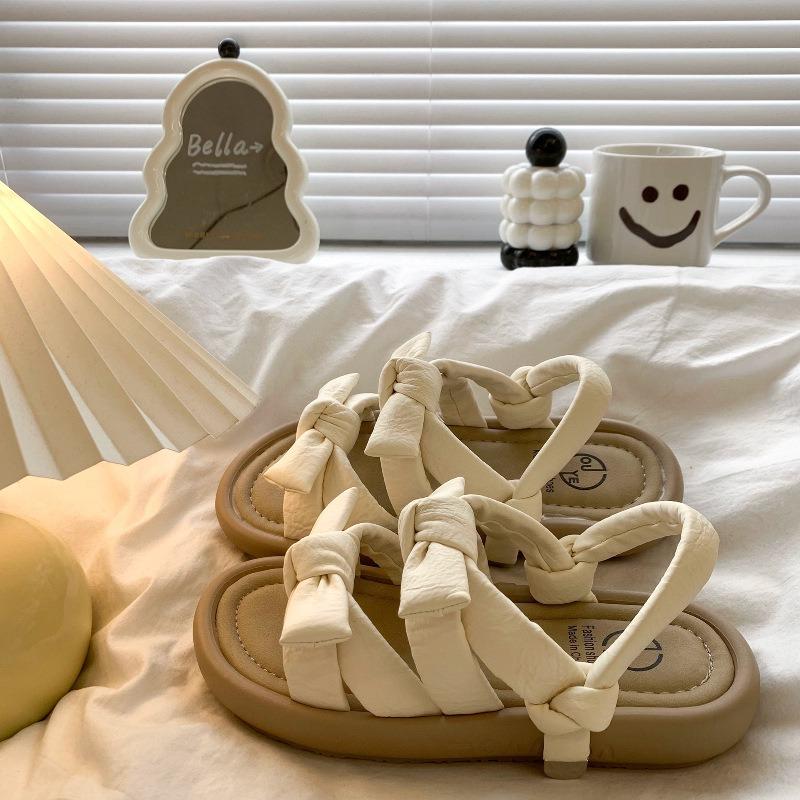 New Thick-soled Sandal Women's Shoes Casual and Versatile One-line Beach Slippers