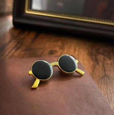 Fashion Alloy Enamel Oil Glasses Sunglasses Pins Brooches Men's Suit Dress Shirt Collar Clothing Simple Accessories Decoration