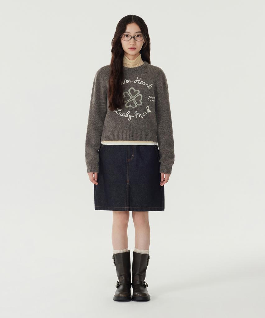 COVERNAT WOMAN Clover Heart Graphic Knit Beige