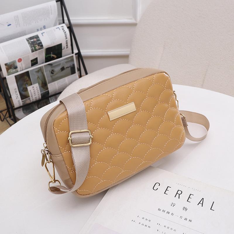 Rhombus embroidered shoulder crossbody camera bag, a new versatile lace-up women's bag