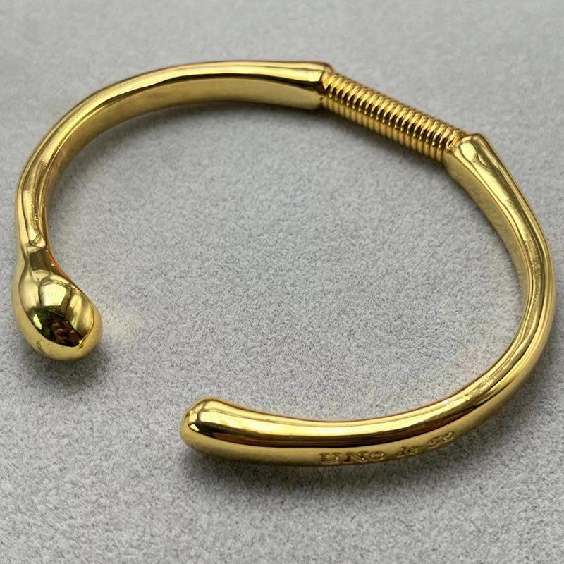 2024 Exquisite UNOde50 Bracelet: Romantic European-American Jewelry Gift for Women