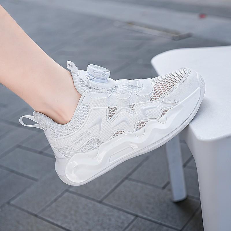 Kids Running Shoes Boys Girls Breathable Mesh Non-Slip Sneakers 7-16 Years Old