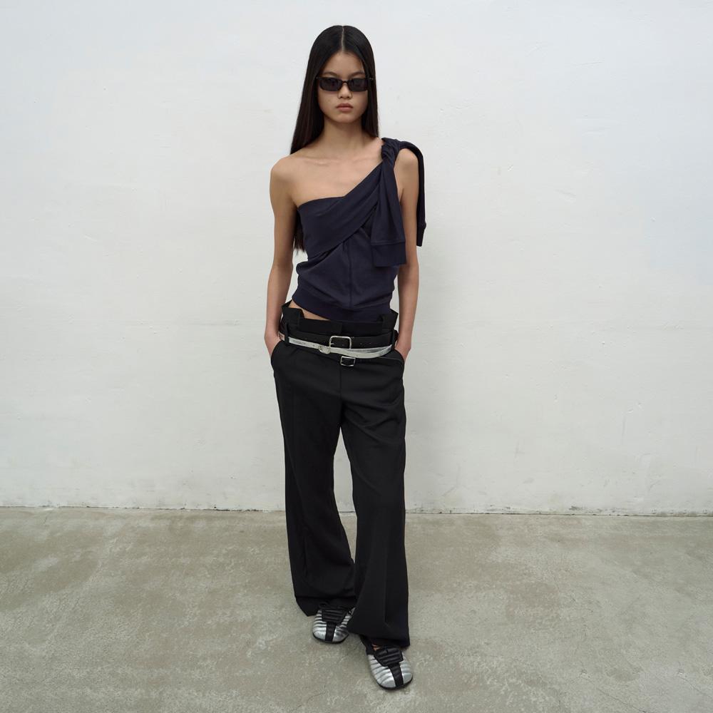 LCDC™ Pleats Detail Flared Trousers (Black)