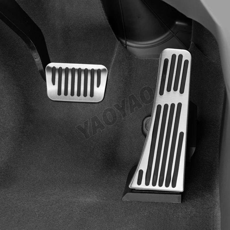 Protiskluzové pedály z hliníkové slitiny pro Denza D9 2022-2025