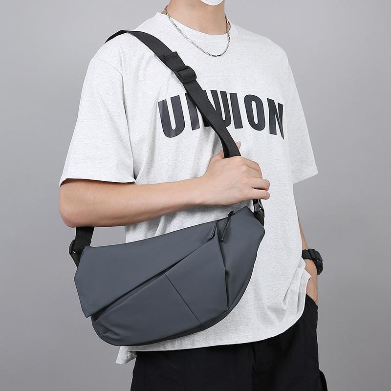 Unisex Bröstväskor Crossbody-väska för Män Messenger-väska Sling Axelväska Mobiltelefon Vattentät Ryggsäck Rese Sportväskor