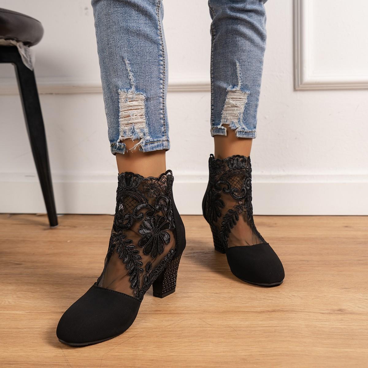 

Кружевная сетка на толстом каблуке, классные ботинки для женщин 2024 года, лето, новые, большие размеры, модные, удобные, сандалии, мода 35 чёрный