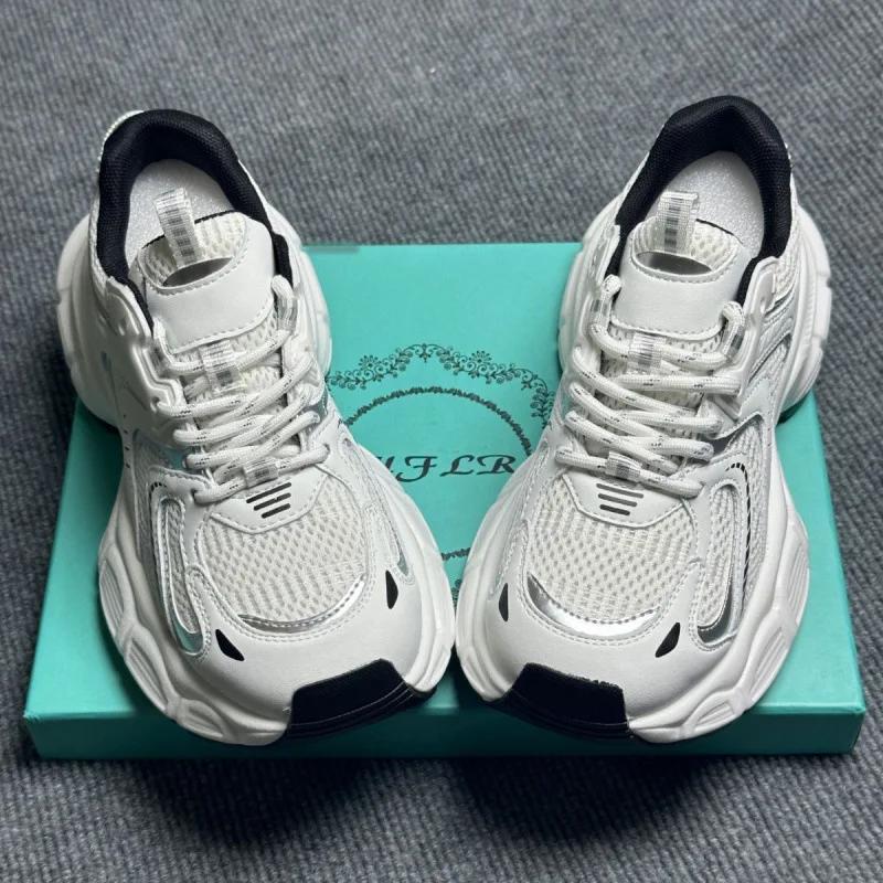 Fashion White Casual Lightweight Sports Shoes Women's 2025 Breathable New Style Thick Base Shoes Trendy Streetwear Increases Height