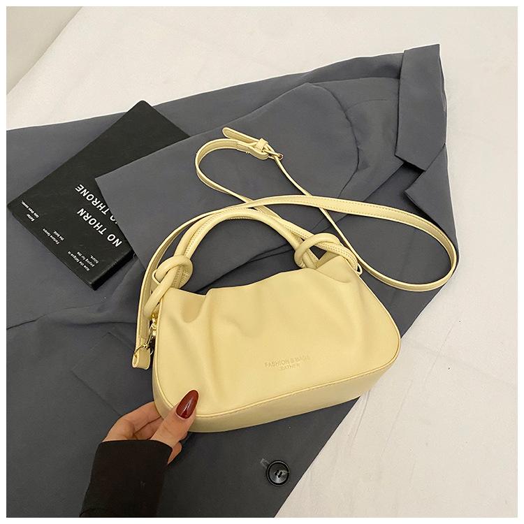 High-end Niche Bag Women's 2025 New Summer Versatile Messenger Bag Fashionable Portable Pleated Bucket Bag