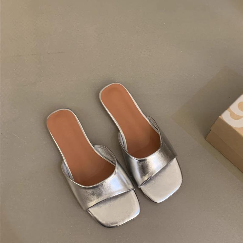 Flat bottom one-word slippers silver cool slippers women's summer wear beach slippers women's shoes