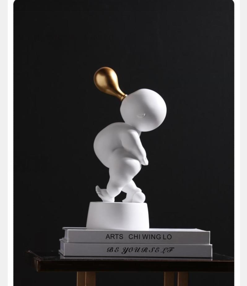 Simple Cute Resin Blowing Bubble Abstract Character Ornaments Home Room Table Sculpture Crafts Store Cafe Figurines Decoration