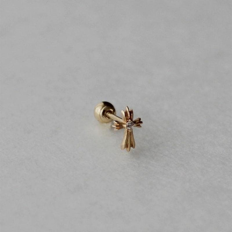 Youngglow 14k Antique Cross Cubic Piercing