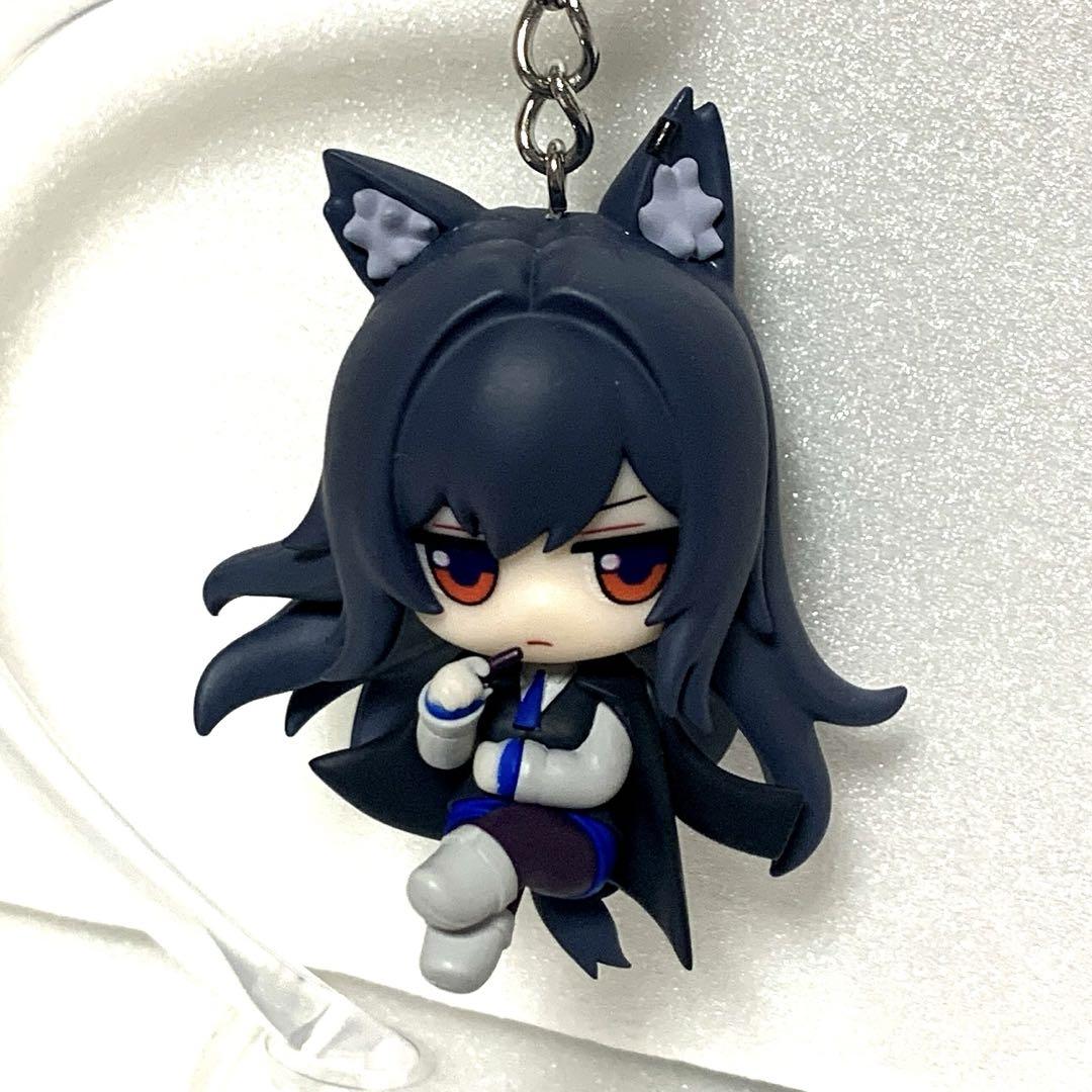 

[Б/У] Официальное континентальное издание фигурки Hang on Texas с подставкой и деталями