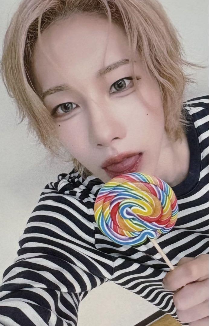 

[Б/У] XLOV Louis Mystargoods Торговая карточка