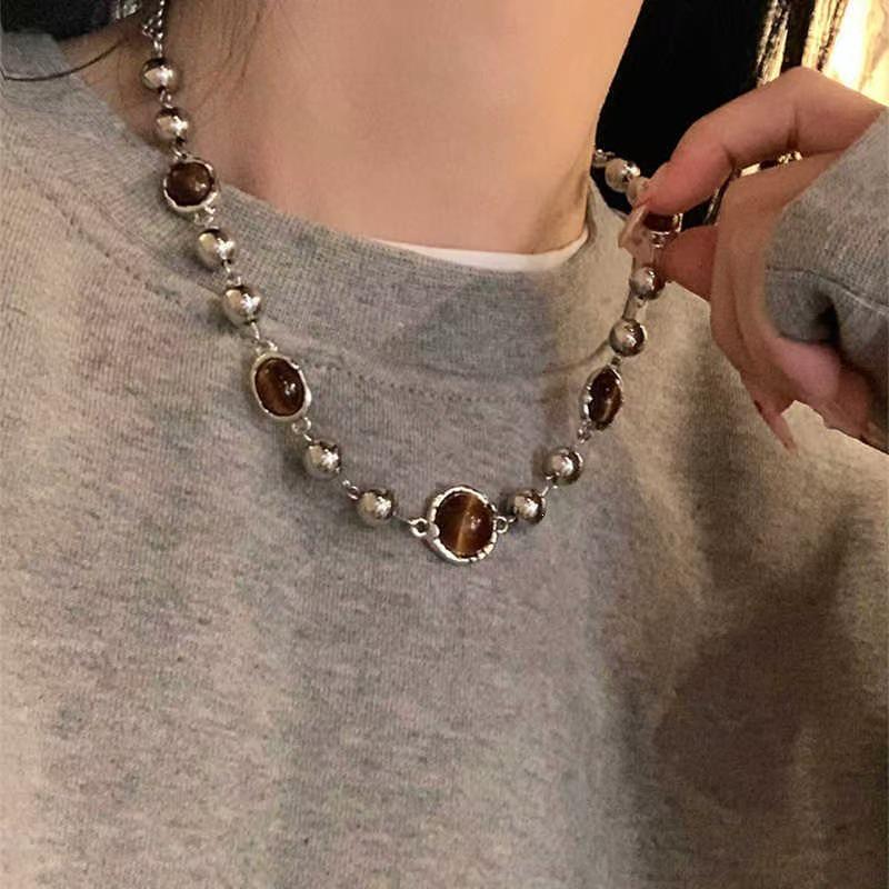 Melaleuca Tiger Eye Stone Necklace - High-End French Retro Clavicle Chain, New Style Accessory