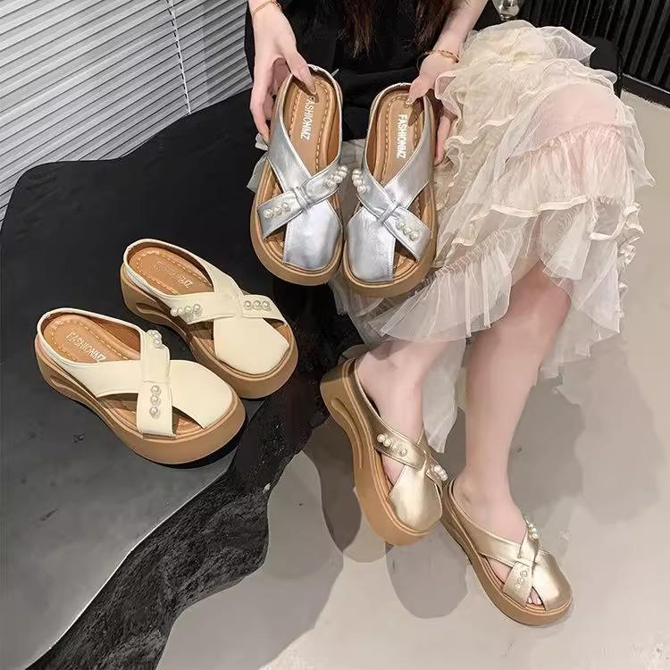 Casual women's shoes bag head slippers 2025 new summer pearl fashion thick sole height increase one pedal lazy cool slippers
