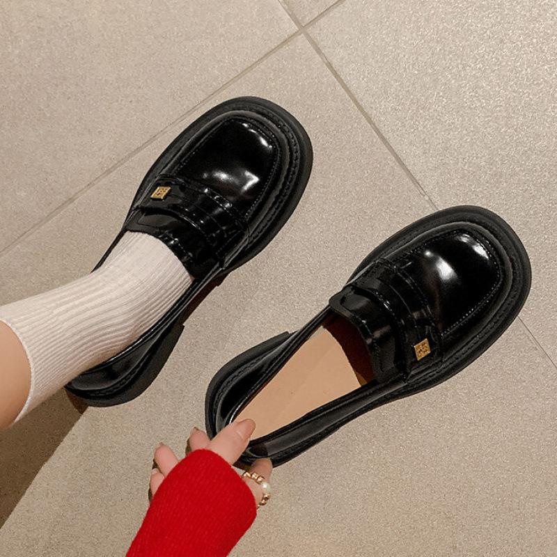 New women's leather loafers casual solid color fashion platform non-slip large size shoes sheepskin women's shoes four seasons single shoes