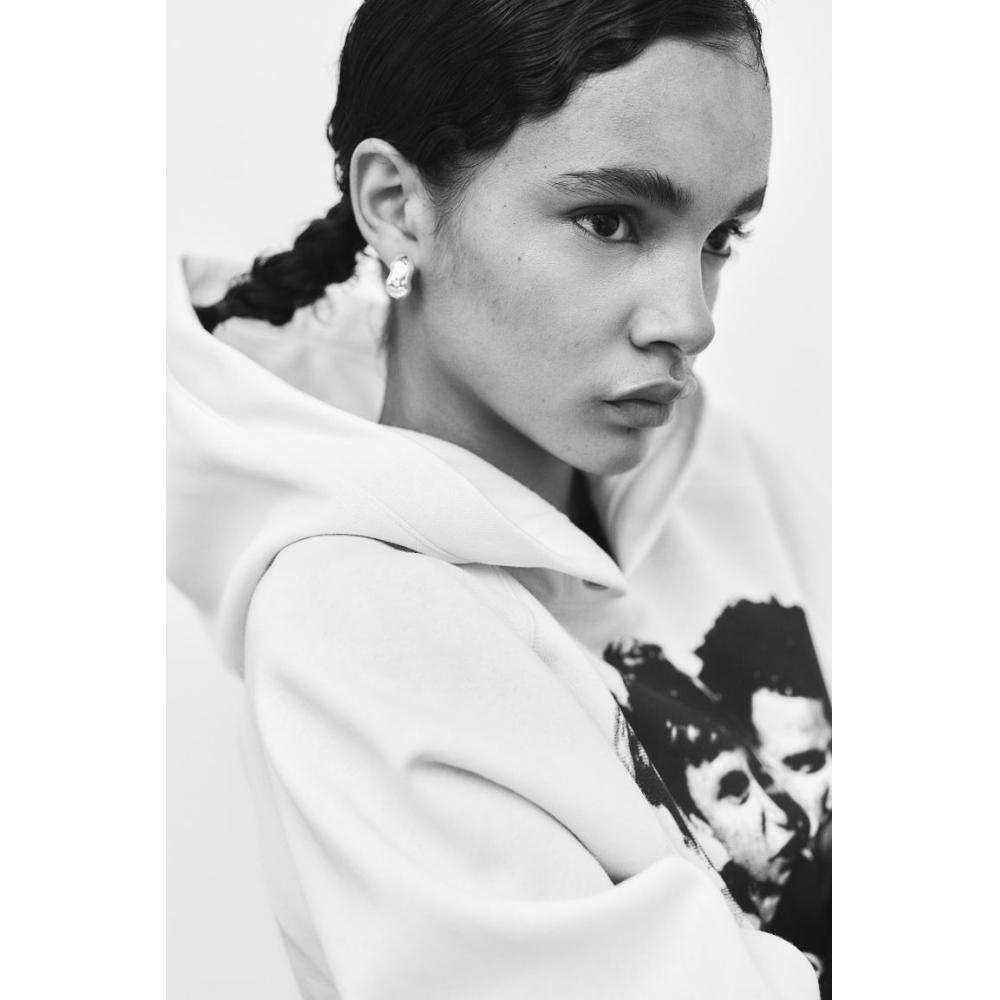 

Толстовка оверсайз HM design кремового цвета Green Day