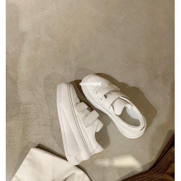 [Shei Su Yinyin] 6.5cm Thick Sole~ Smiley Face Velcro Heightening Casual Sports Board Shoes Women's Little White Shoes