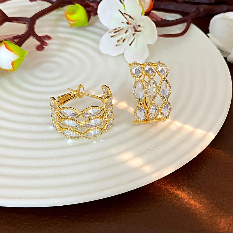 

European and American Cross-border Light Luxury Zircon Silver Needle Mesh Hollow High-end Autumn and Winter Temperament Earrings