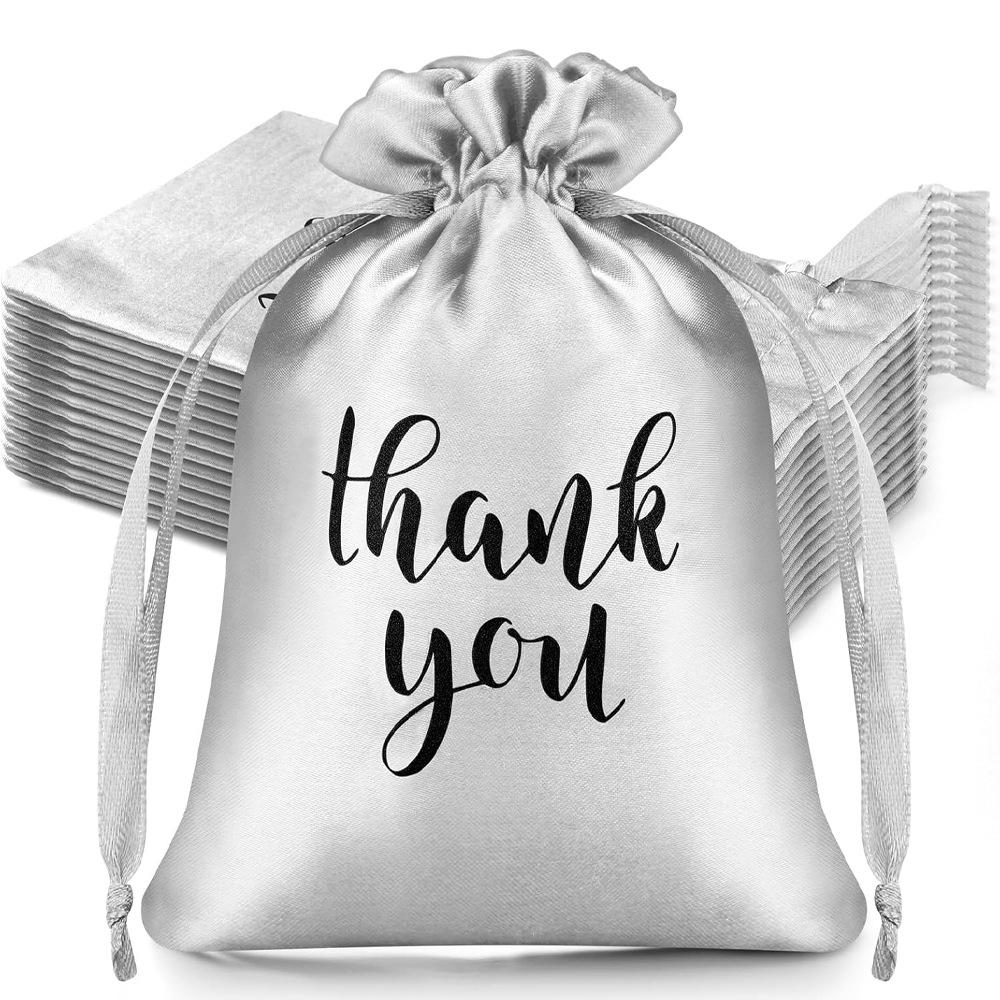 

12 шт. Шелковый сегментный цвет Дин День благодарения Подарочный пакет Спасибо Завязки Мешочек для хранения ювелирных изделий Подарочная упаковка для конфет Мешочек на завязках 12pcs 10*15cm