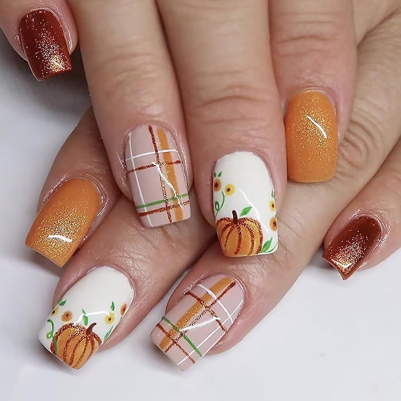 30Pcs Thanksgiving Press on Nails Short Round Shape French Tip Fake Nails with Pumpkin Pie Designs Full Cover Fall Acrylic Nails Thanksgiving Turkey