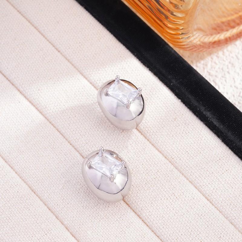 Elegant Rhombus Crystal Stud Earrings Women Post Minimalist Luxury Fashion Jewelry 2026 Collection