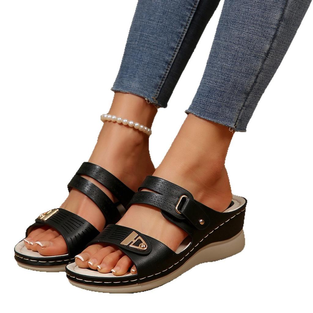 New Slope Heel Front Line Large Size Beach Cool Slippers South East Asia Foreign Trade Thick Bottom Engraved Slippers Women