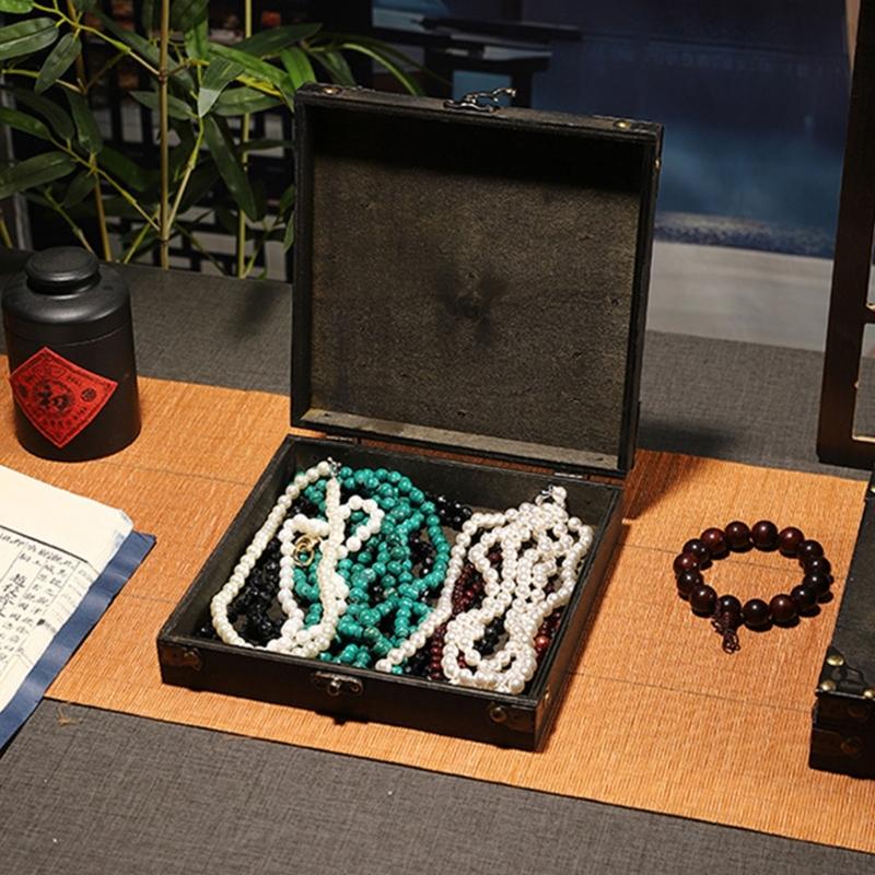 Decorative Jewelry Storage Box Fashionable Jewelry Storage Case for Organizing Necklaces and Earrings In Any Room