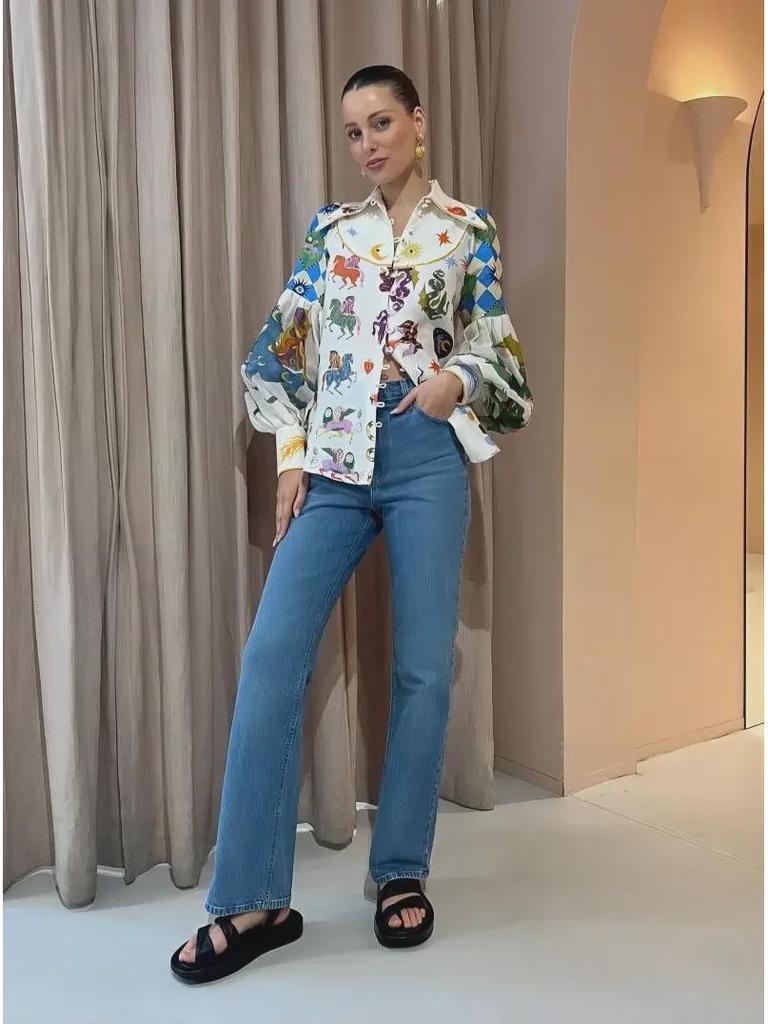 Stylish Graffiti Print Lantern Sleeve Cardigan Shirt with Lapel - European & American Design