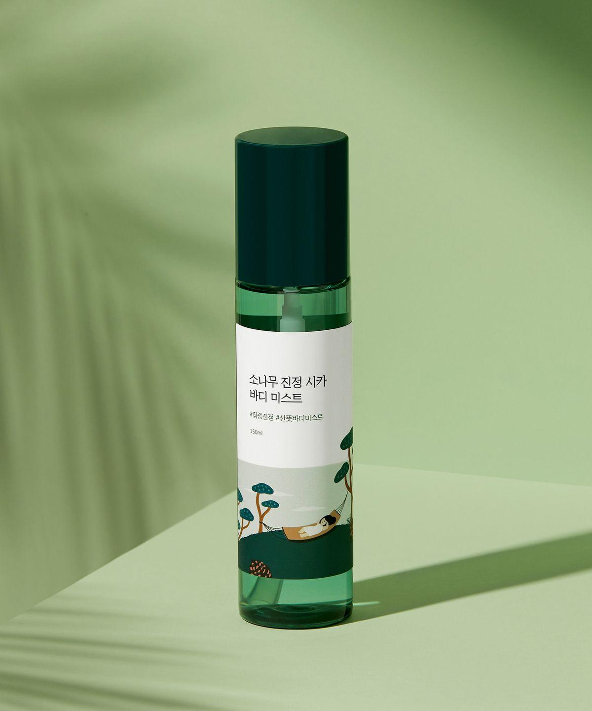 

ROUND LAB Сосновый успокаивающий Cica спрей для тела 150 мл – Успокаивающий и увлажняющий мульти-спрей