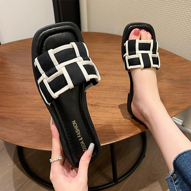 

Повседневные тапочки на плоской подошве, женская модная обувь с открытой пяткой, женские пляжные сандалии, летние новые трендовые модные шлепанцы, женские шлепанцы 35 чёрный