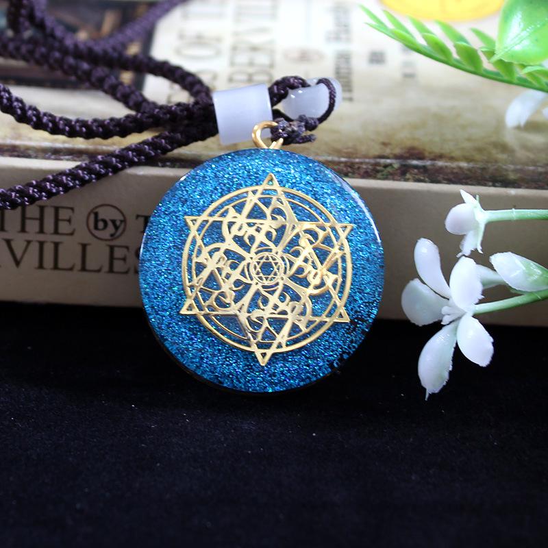 Trendy Crystal Epoxy Sweater Chain Pendant Necklace: Crushed Stone Resin Jewelry Gift
