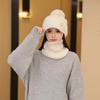 Cappello invernale da donna in poliestere con pelliccia sintetica e ponpon