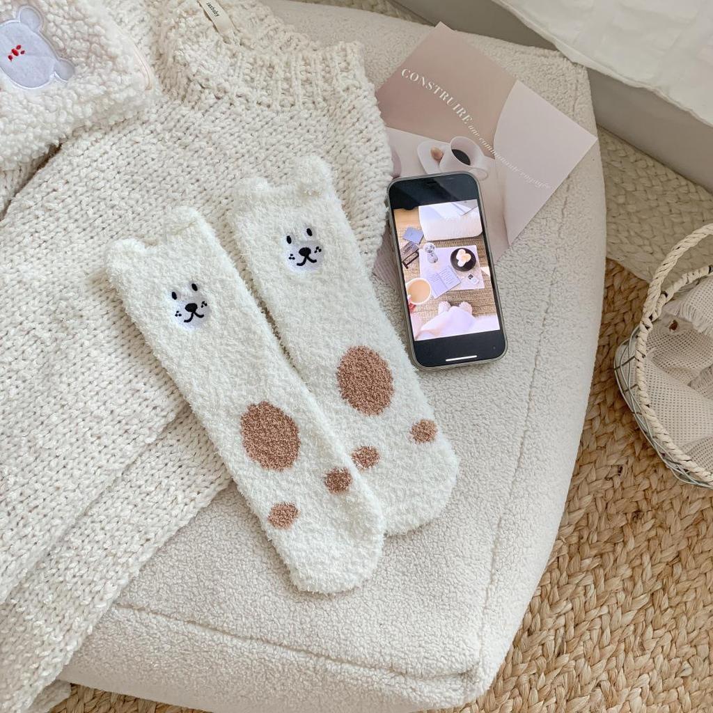 Damskie niegubiące włókien skarpetki z polaru koralowego z motywem kota - Ciepłe, urocze, do połowy łydki na jesień i zimę