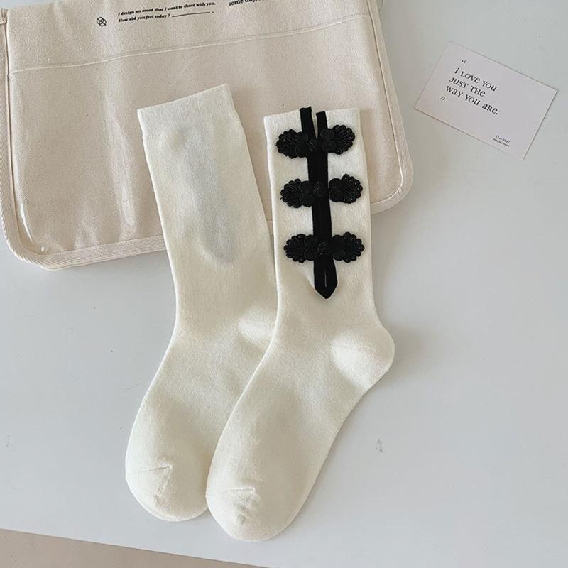 Womens Casual Crew Socks, Chinese Style Cheongsam Buckle Design Ladies Socks Solid Color Cotton Calf Socks