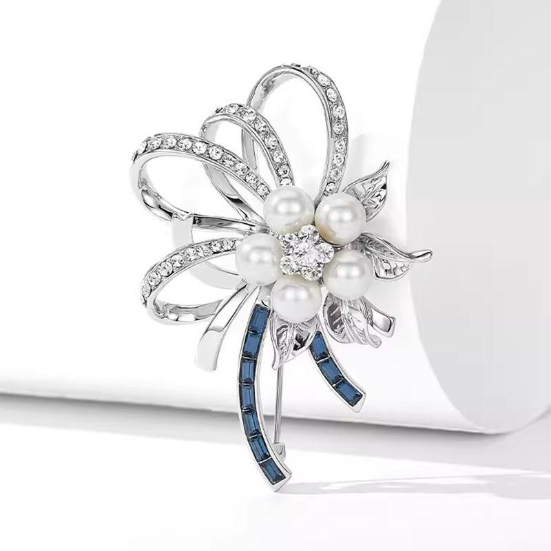 Flower crown pearl brooch high-end women's exquisite flower brooch design sense luxury pin elegant suit accessories