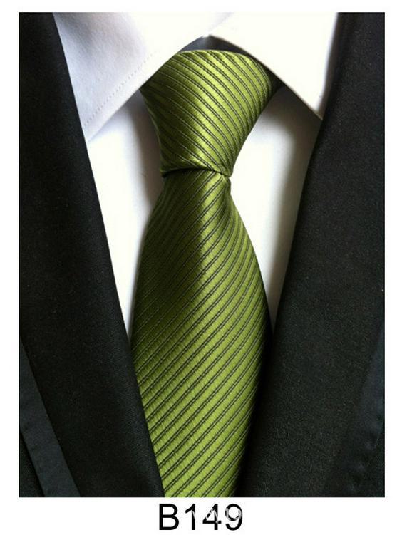 Cravate homme en soie et polyester faite main – Décontractée, formelle ou professionnelle