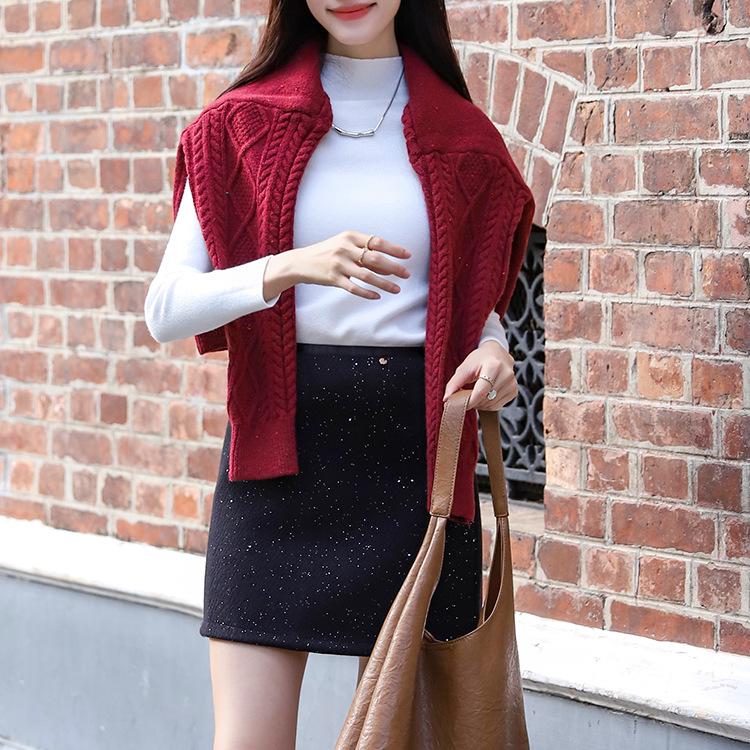 Fei Yuan Beaded Hip-Hugging Short Skirt: Women's Slimming Half-Length Skirt for Autumn & Winter, Petite & Versatile, Anti-Exposure Design