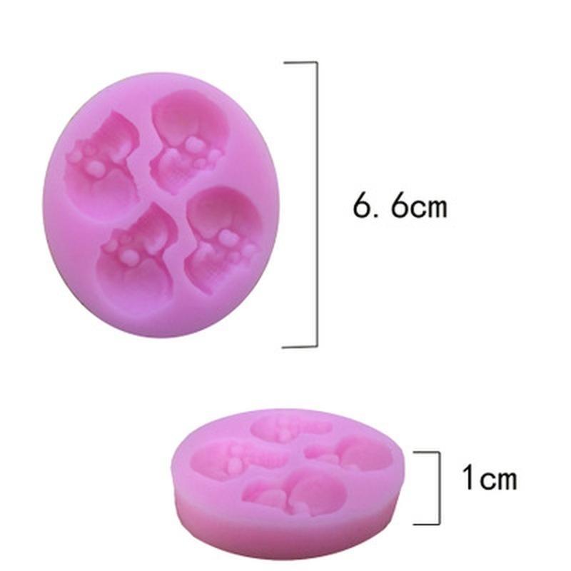 Halloween Skull Mask Decorated with Liquid Silicone Mold, Flip Sugar Cake Mold, Baked