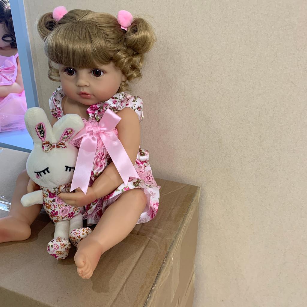 55CM Reborn Baby Toddler Girl Princess Doll Lifelike Very Soft Full Body Silicone Doll Bath Toy