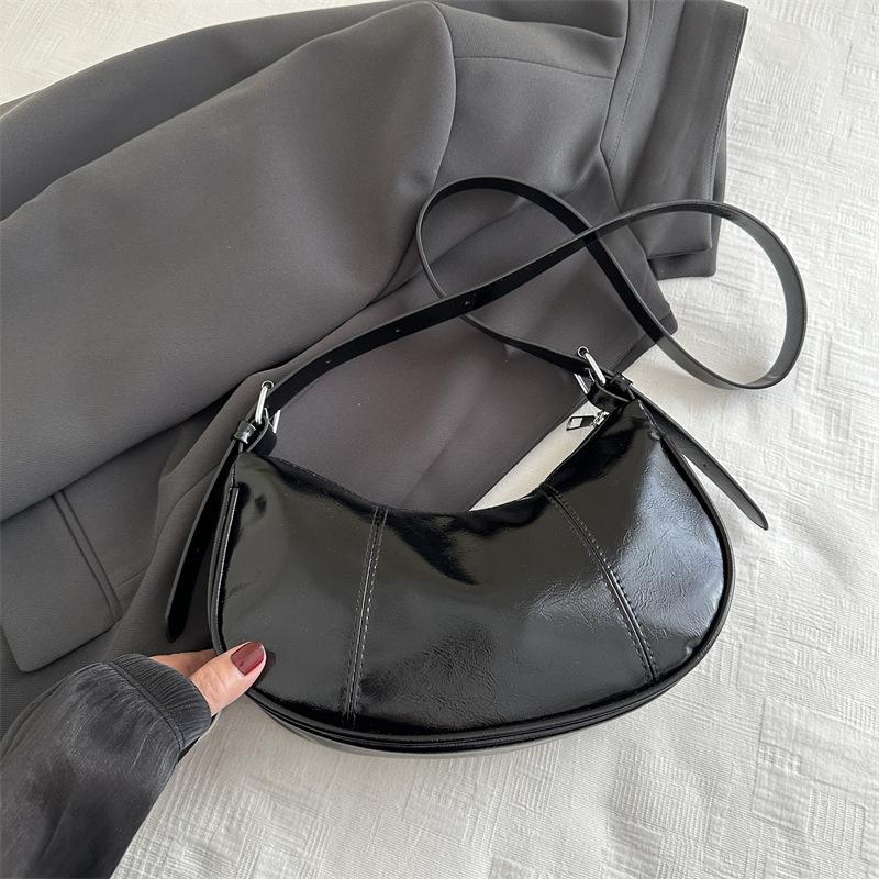 Women Bag Fashion Crossbody Shoulder Bag Vintage Dumpling Hobo Armpit Bag PU Leather Messenger Bag for Daily Use