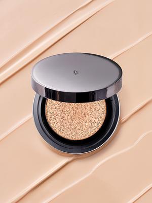 Hevvy Makeup Gliming Skin H-Kissen Semi-Matt Nachfüllpack enthalten