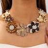 Retro Elegant 3D Flower Necklace - Minimalist Unique Design, Perfect for Women, Versatile Fashion Accessory M705