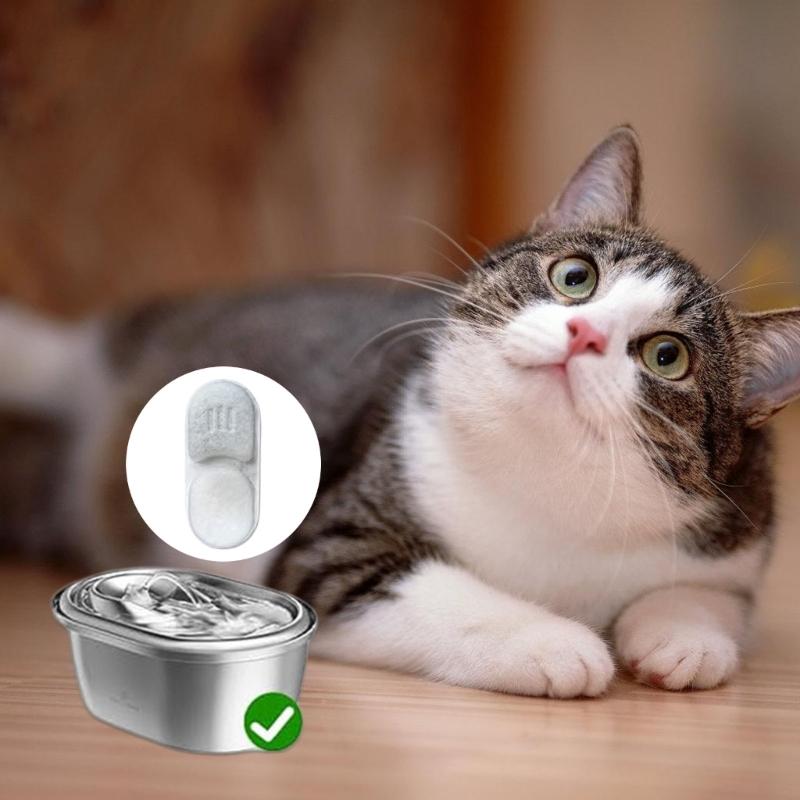 Lot de 12 filtres de rechange pour distributeur d'eau pour animaux de compagnie 108 3,2 L Doté d'une filtration à triple couche pour une eau propre et saine