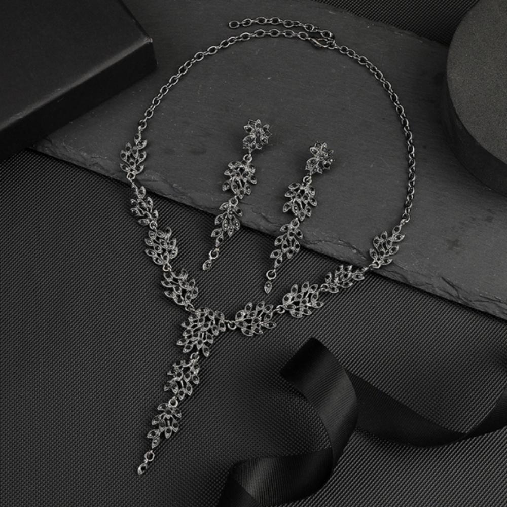 

Женское ожерелье с цветочным узором в виде листьев, серьги, комплект ювелирных изделий, свадебный банкет, вечеринка, праздничный подарок чёрный