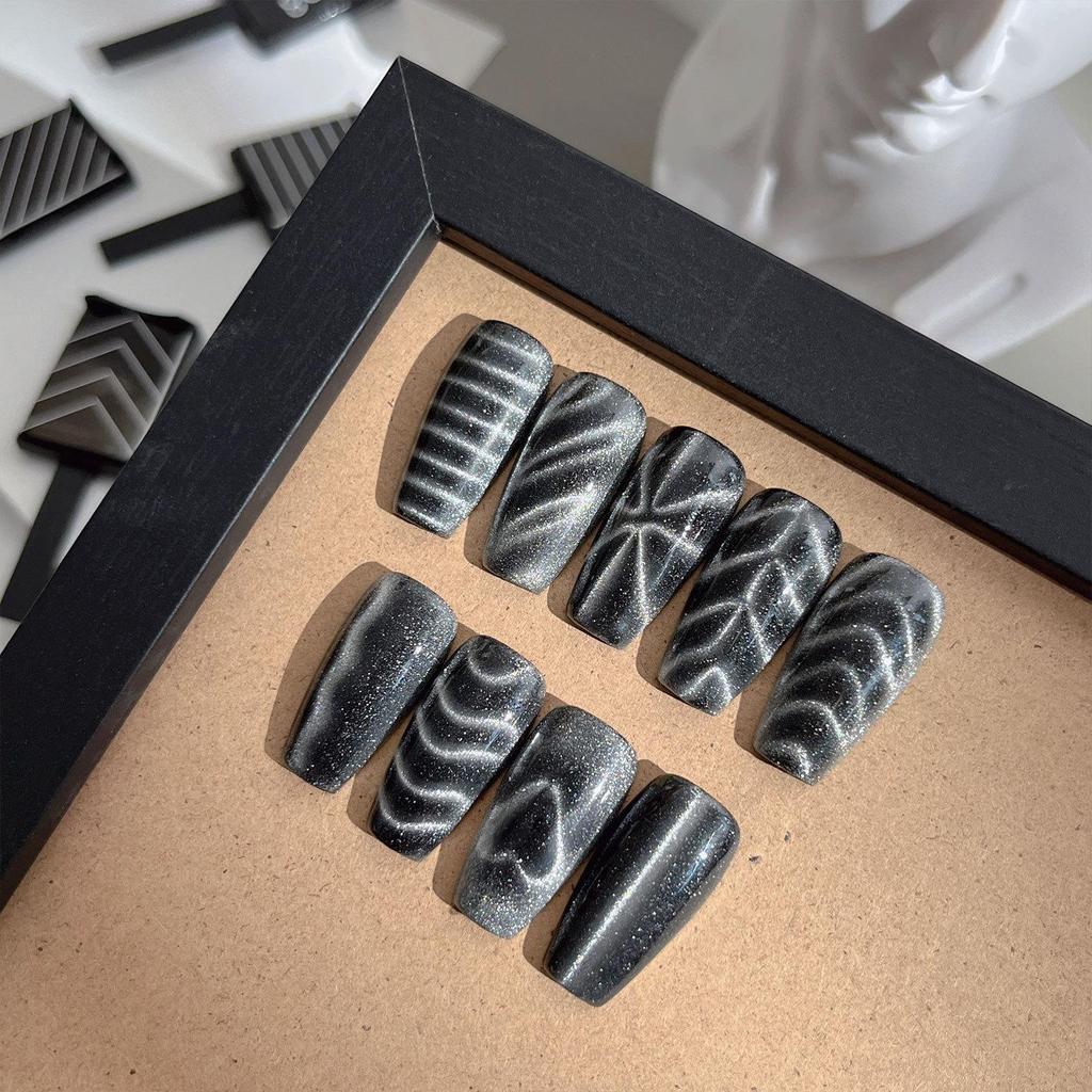 Nail Art Tools Cat Eye magnetisk stav Kraftfull hjärtformad magnet Lämplig för gelpolering Skönhet Manikyr Dekoration Tillbehör
