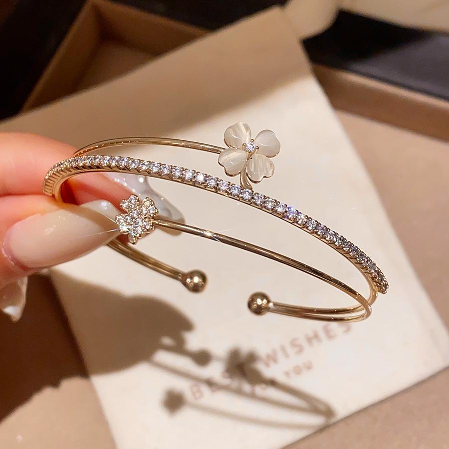 Flower Gleam Cat's Eye Zircon Open Bangle: Luxurious, Shiny, Elegant Women's Bracelet.