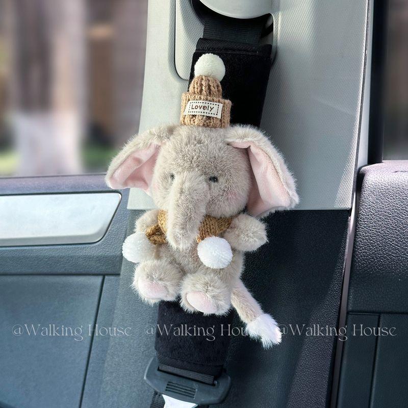 

Car Seatbelt Decorative Shoulder Pads, Cute and High-End, Large and Small Elephant Plush Toys, Cartoon Car Interior Decorations for Women Brown Elephant [Black Shoulder Pad] 1 Pack